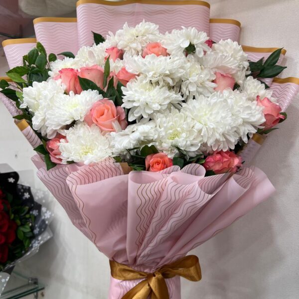 Ultimate Red Rose & White Gladiolus Statement